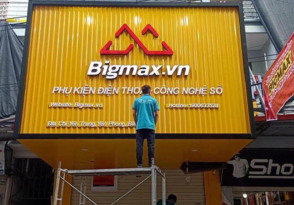 Thi công biển quảng cáo